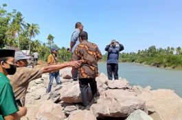 Anggota DPRD Wajo ke Desa Bentenglompoe Serap Aspirasi Masyarakat