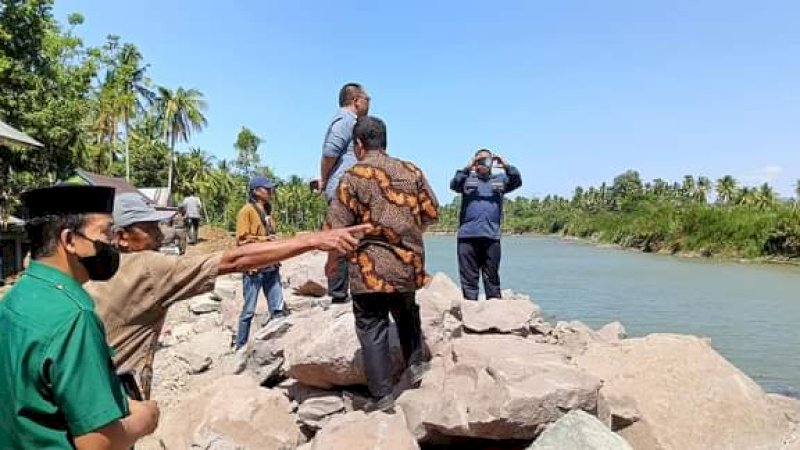 Anggota DPRD Wajo ke Desa Bentenglompoe Serap Aspirasi Masyarakat 