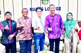 Amran Mahmud Apresiasi Pelaksanaan Seminar Kesehatan Nasional PC IAI Wajo