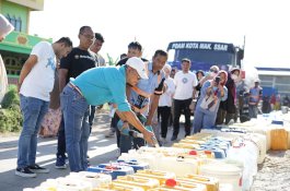 WARNING, Pengantaran Air Lewat Mobil Tangki Perumda Air Minum Kota Makassar, Gratis!