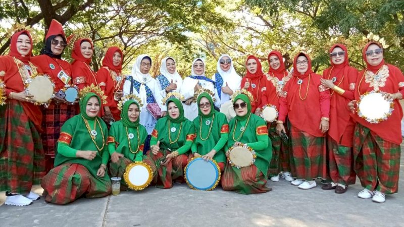 BKMT Kabupaten Gowa Juara 1 Lomba Parade Rabbana Tingkat Provinsi