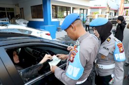 Sebelum Tertibkan Masyarakat, Ditlantas Bersama Propam Polda Sulsel Gelar Penertiban Internal