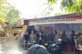 Kapolrestabes Makassar Resmikan Tempat Cuci Motor Balla Barakka