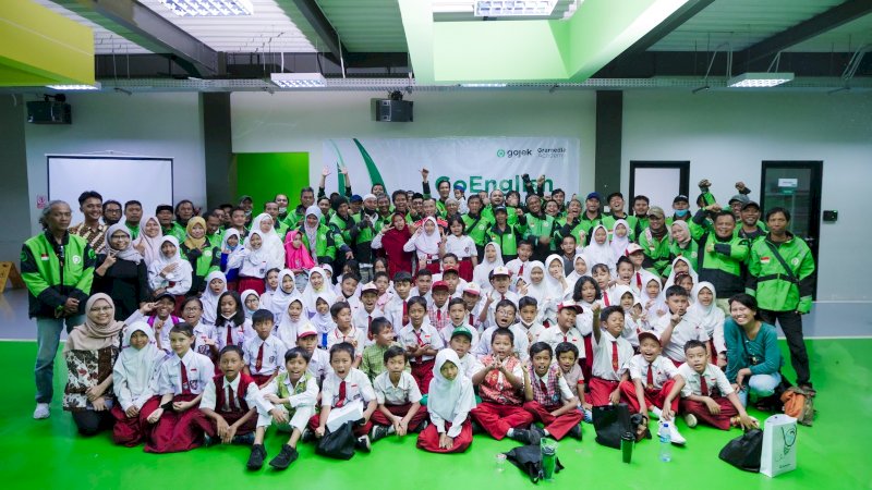 Gojek Gandeng Gramedia Academy Luluskan Ribuan Anak Mitra Driver dari Kursus Bahasa Inggris Komprehensif