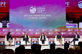 Dirut PLN Suarakan Kolaborasi Global Wujudkan Transisi Energi di Forum AIPF