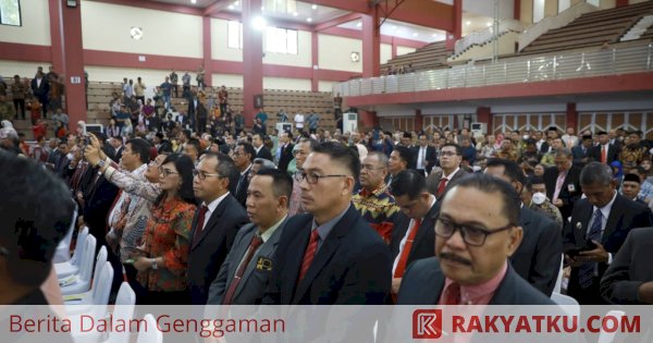 Wali Kota Makassar Hadiri Pengukuhan Profesor Kehormatan Pius Lustrilanang