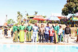 Anggota DPRD Wajo Ir. Junaidi Muhammad Hadiri Hari Jadi Desa Waetuwo