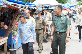 Wali Kota Palopo Pantau Harga Bahan Pokok 