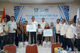 Peduli Stunting, YBM PLN UID Sulselrabar Salurkan Bantuan di Tiga Provinsi