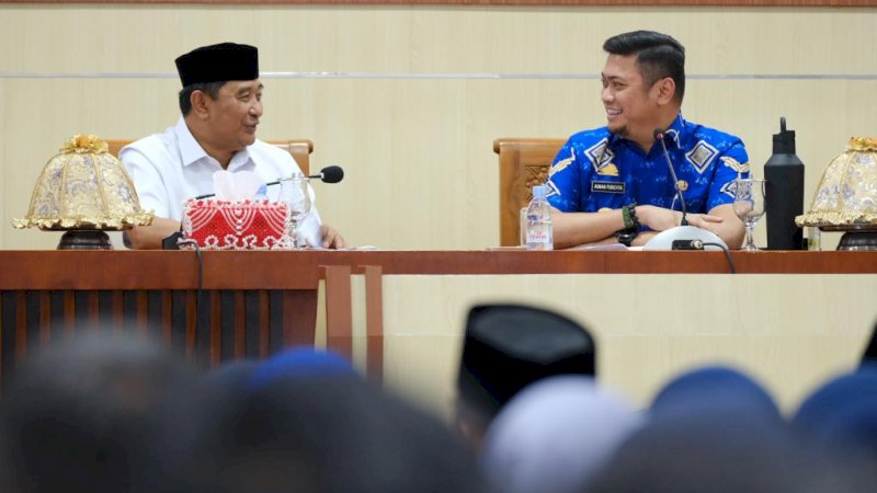 Penjabat Gubernur Sulsel, Bahtiar Baharuddin saat bersilaturahmi dengan Bupati Gowa, Adnan Purichta Ichsan bersama Forkopimda Kabupaten Gowa.