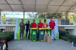 Dukung Program Pemerintah, ACE Hardware Gelar Bersih-Bersih Taman Pakui 