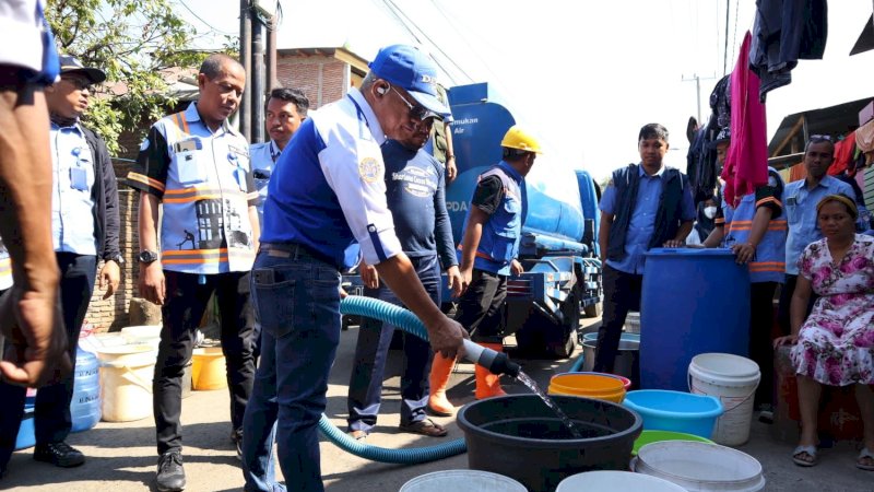 Dirut Perumda Air Minum Kota Makassar Cek Penyaluran Air