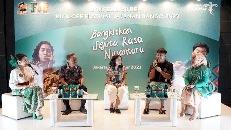 Andreas Maryoto - Food Historian
Ari Astuti - Head of Marketing Nutrition Indonesia, PT Unilever Indonesia Tbk, Bowo - Pegiat pelestarian kuliner Indonesia yang merupakan Co-Founder “Dari Halte ke Halte” atau DHKH (komunitas pemberi rekomendasi ragam kuliner Indonesia),Nia Hanafie - Pengelola generasi kedua “Sop Konro Karebosi”
