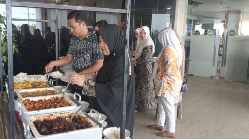 Sasar Sekmen Kantoran Swiss-belhotel Makassar Luncurkan Program Nganre By The Sea Hanya Rp50 Ribu Makan Sepuasnya