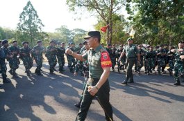 Apresiasi Satgas Pamtas RI-RDTL Yonkav 10/Mendagiri, Pangdam Hasanuddin Beri Cuti dan Uang Makan