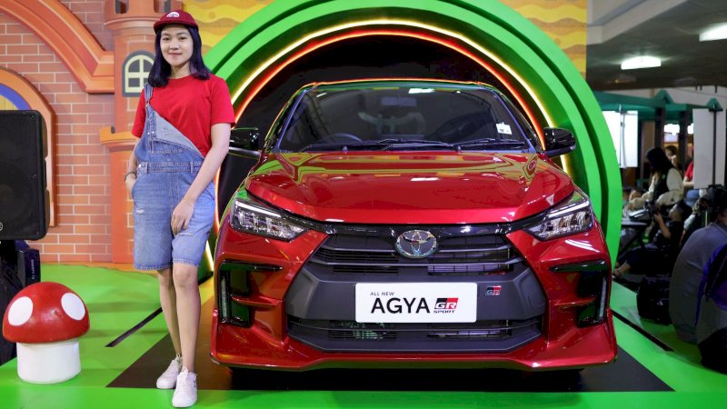 Pesta Akhir Tahun Kalla Toyota  Berlimpah Promo