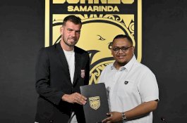 Pluim Resmi Gabung dengan Borneo FC Setelah Berpisah dari PSM Makassar