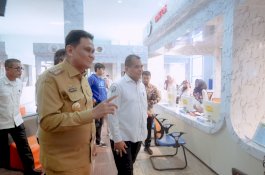 Wakil Menteri Desa Terbang ke Barru, Kunjungi BUMDES
