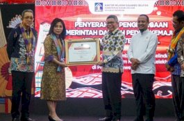 Dinilai Berperan Aktif Dukung Program Kekayaan Intelektual, Wali Kota Parepare Terima Penghargaan dari Kemenkumham