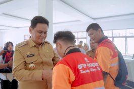 Suardi Saleh Buka Pelatihan Tenaga Kerja Kejuruan Menjahit dan Service Sepeda Motor