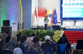 Tingkatkan Edukasi Keuangan Ke Generasi Muda, OJK Gelar Sosialisasi di Unismuh Makassar