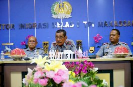 Kakanwil Kemenkumham Sulsel Meminta TQM dan Manajemen Resiko Diimplementasikan Dalam Pengerjaan Renovasi Kantor dan Flat Kanim Makassar