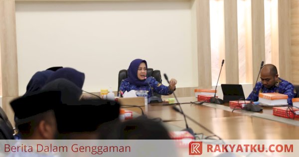 Pemkot Makassar Akan Distribusikan 100 Gerobak ke PKL Pisang Epe