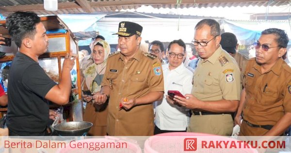 Pj Gubernur Sulsel Pantau Harga Sembako di Pasar Daya, Pastikan Inflasi Stabil