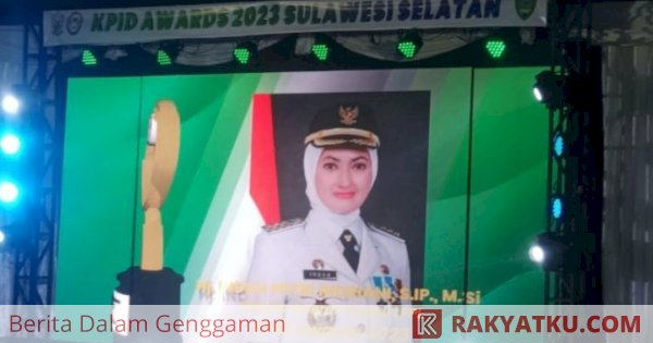 Peduli Lembaga Penyiaran Lokal, Bupati Luwu Utara Terima KPID Awards 2023