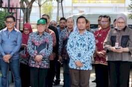 Kepala Dinas Pendidikan Kota Makassar, Bersama Tim Verifikator Kota Sehat Tingkat Nasional Lakukan kunjungan ke SD Negeri Pai Kota Makassar.