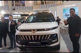 Wuling Ramaikan Pasar Otomotif di Kota Makassar. Luncurkan Generasi Terbaru, New Almaz RS Pro