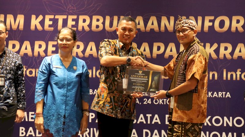 Selamat, Poltekpar Makassar Raih Predikat Informatif dari Kemenparekraf