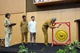 Pj Sekprov Sulsel Buka Kick Off Meeting Pengembangan Sistem Komunitas Cerdas Iklim DAS Saddang