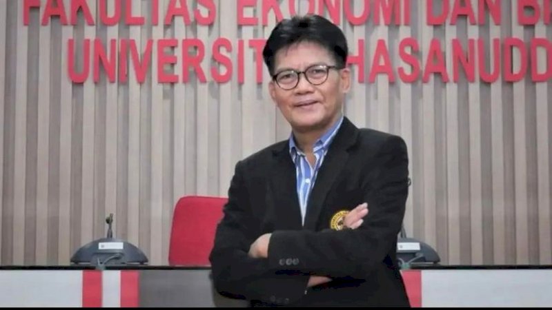 Pakar ekonomi Universitas Hasanuddin (Unhas), Dr. Anas Iswanto Anwar, SE., MA., CWM.