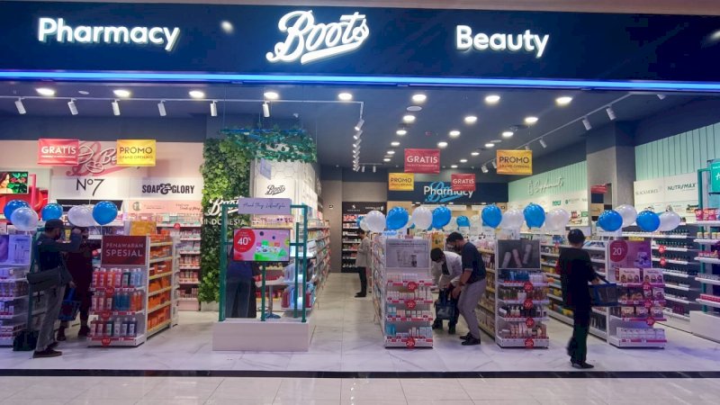 Gelar Grand opening Boots Buka Outlet di TSM. Tawarkan Promo Diskon Hingga 50 Persen