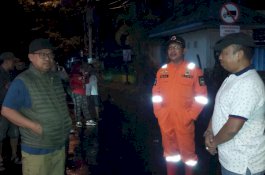Penjabat Walikota Palopo Tinjau Titik Banjir hingga Dini Hari