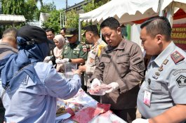Kejari Pangkep Musnahkan Barang Bukti Kejahatan