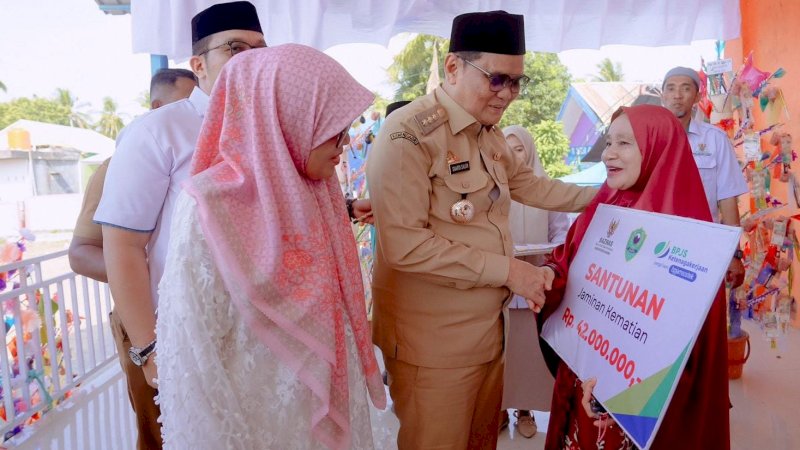 Bupati Barru Hadiri Maulid Warga Mallusetasi