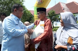 Pj Wali Kota Palopo Lepas Bantuan Pangan Pemerintah