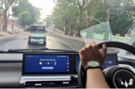 Wuling Ajak Wartawan Buktikan Keunggulan Mobil Listrik di Ketinggian Malino. Total Konsumsi Baterai 47% Setara Rp21 Ribu