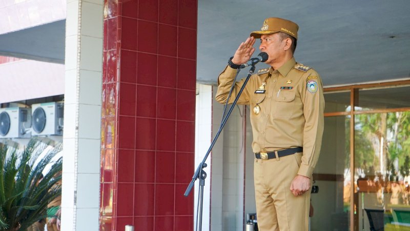 Pj Wali Kota Parepare Minta Camat dan Lurah Bersihkan Gorong-gorong 