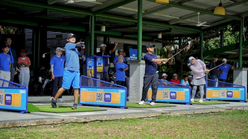 70 Golfer Berlomba Perebutkan Hadiah Utama Hole in One