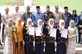 Upacara HUT KORPRI dan PGRI, Bupati Wajo: Keterpaduan Dan Sinergitas Aparatur Negara