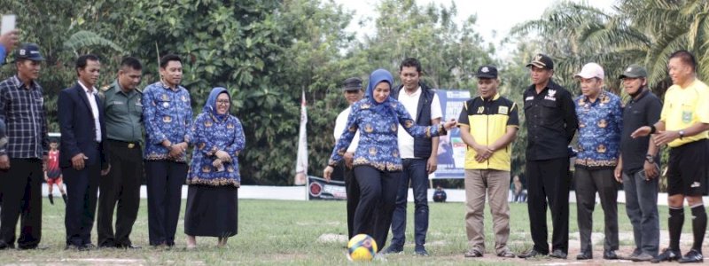 Kolaborasi Tiga Desa, Bupati Luwu Utara Buka Turnamen Sepak Bola SBP Cup