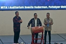Sandiaga Uno Ajak Civitas dan Alumni IKA Poltekpar Majukan Almamater