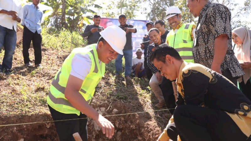 Bupati Bantaeng Letakkan Batu Pertama Pamsimas 2023 di Dua Desa