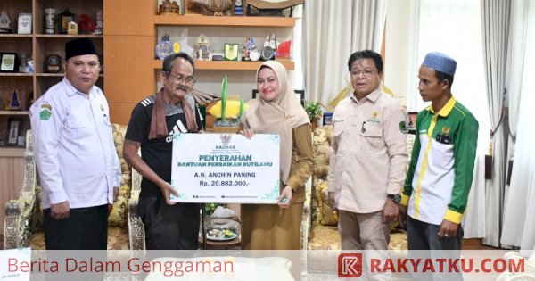 Bupati Luwu Utara Serahkan Bantuan Rutilahu untuk Warga