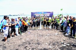 Kodim Wajo Gelar Karya Bakti Sosial Peduli Lingkungan