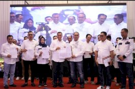Danny Pomanto Lantik Pengurus KBA SMPN 5 Makassar Periode 2023-2027