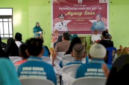 Bakti Sosial ke Panti Jompo di Parepare, Para Lansia Menangis Haru Dikunjungi Sofha Marwah Bahtiar